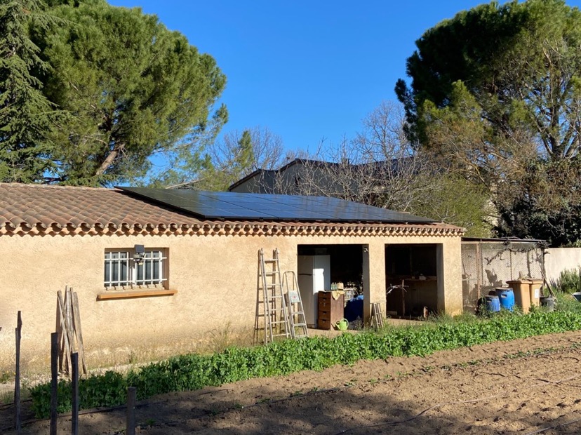 Panneaux solaires photovoltaïques Panneaux solaires photovoltaïques
Energie solaire
Auto consommation
Revente
Couverture
Zinguerie